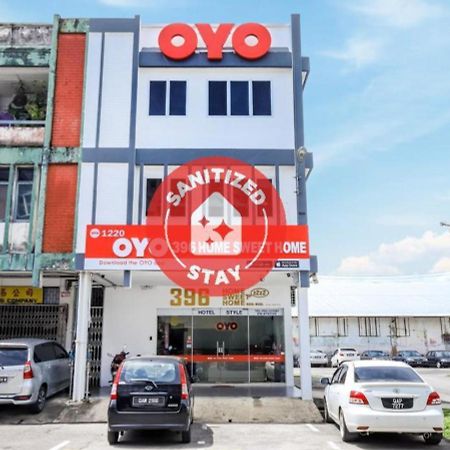 Oyo 1220 396 Home Sweet Home Kuching Luaran gambar