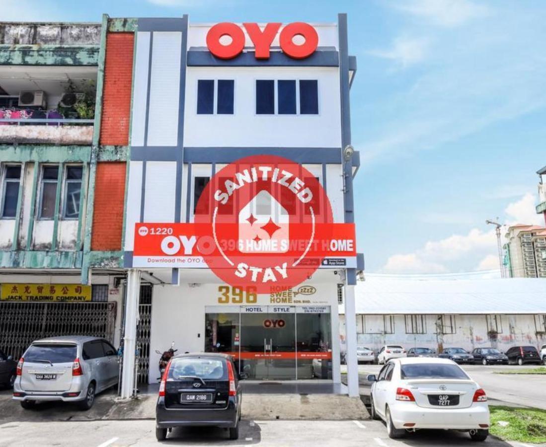 Oyo 1220 396 Home Sweet Home Kuching Luaran gambar